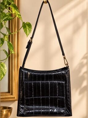 Lee Sands- vintage 80s- Classic Black Eel Skin- sleek Crossbody /Shoulder bag
